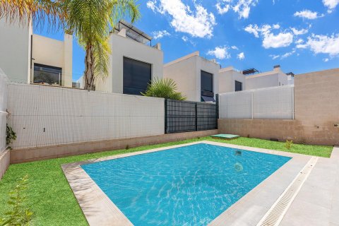 Продажа виллы в Ла Флорида, Аликанте, Испания 3 спальни, 140м2 №109055 - фото 28
