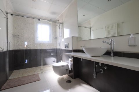 Apartment for sale Dona Pepa, Alicante, Spain 3 bedrooms, 358 sq.m. No. 109054 - photo 18