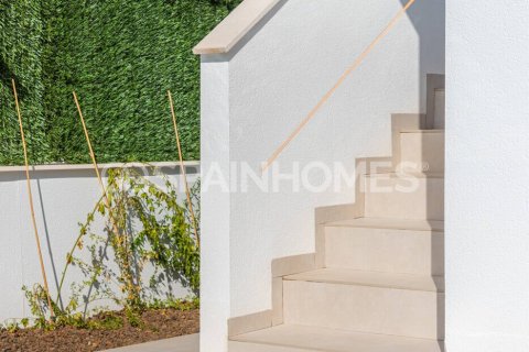 Villa till salu i Los Alcazares, Murcia, Spanien 3 sovrum, 142 kvm. Nr. 83667 - foto 8