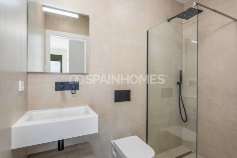 Villa till salu i Los Alcazares, Murcia, Spanien 3 sovrum, 142 kvm. Nr. 83667 - foto 30