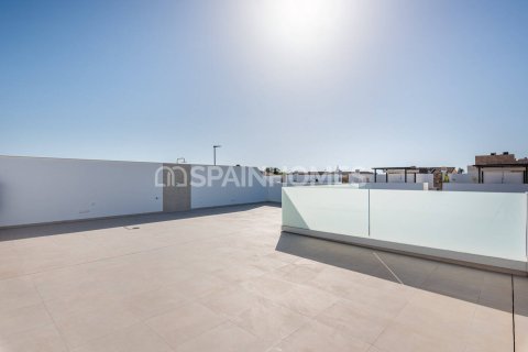 Villa till salu i Los Alcazares, Murcia, Spanien 3 sovrum, 142 kvm. Nr. 83667 - foto 13