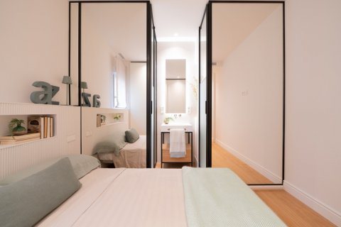 Lägenhet till salu Madrid, Spanien 2 sovrum, 104 kvm. Nr. 117874 - foto 15