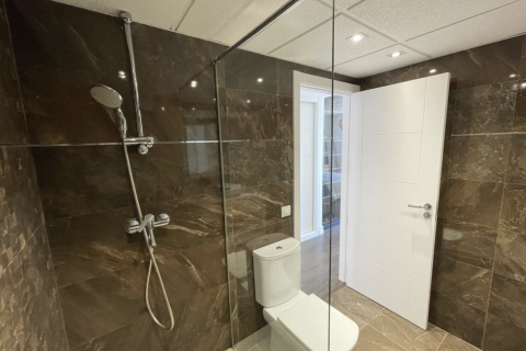 Duplex for sale Fuengirola, Malaga, Spain 2 bedrooms, 127 sq.m. No. 117873 - photo 18