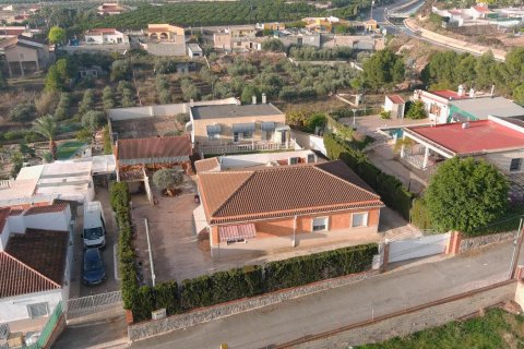 Huvila myytävänä Albatera, Alicante, Espanja, 7 makuuhuonetta, 300 m2 No. 116329 - kuva 1