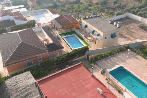 Huvila myytävänä Albatera, Alicante, Espanja, 7 makuuhuonetta, 300 m2 No. 116329 - kuva 4