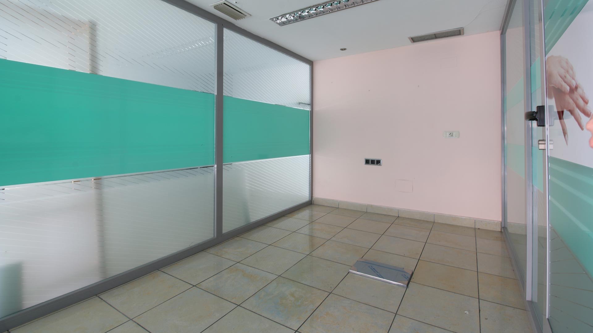 Propiedad comercial en Torrevieja, Alicante, España 220 m2 No. 101528