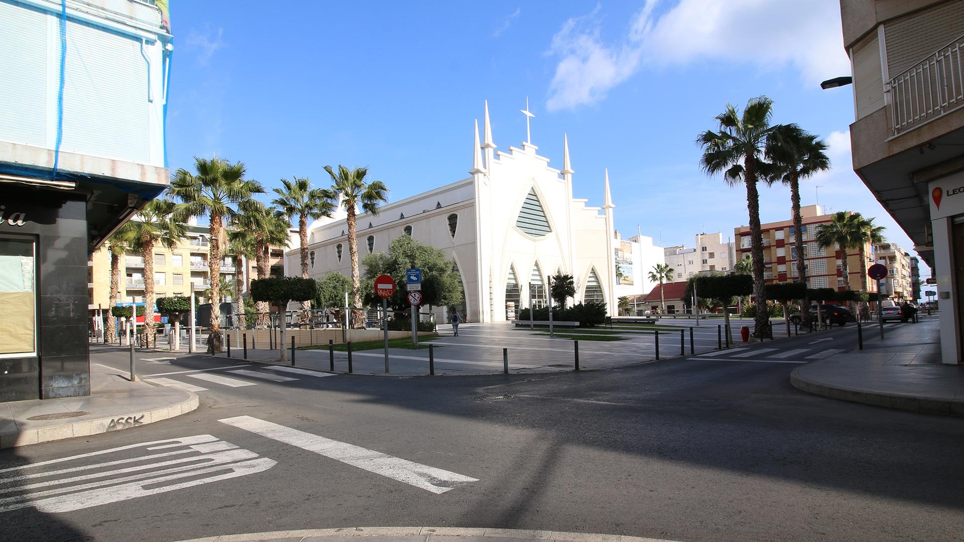 Propiedad comercial en Torrevieja, Alicante, España 220 m2 No. 101528
