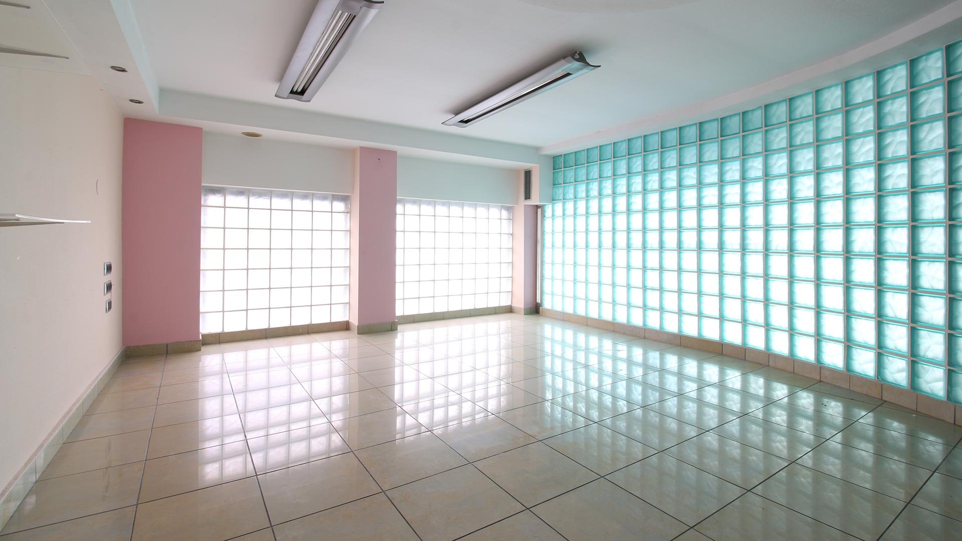 Propiedad comercial en Torrevieja, Alicante, España 220 m2 No. 101528