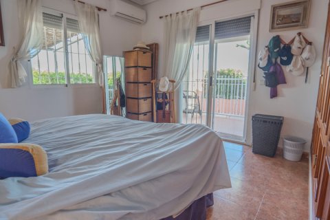 Продажа финки Ориуэла, Аликанте, Испания 3 спальни, 110м2 №116250 - фото 14
