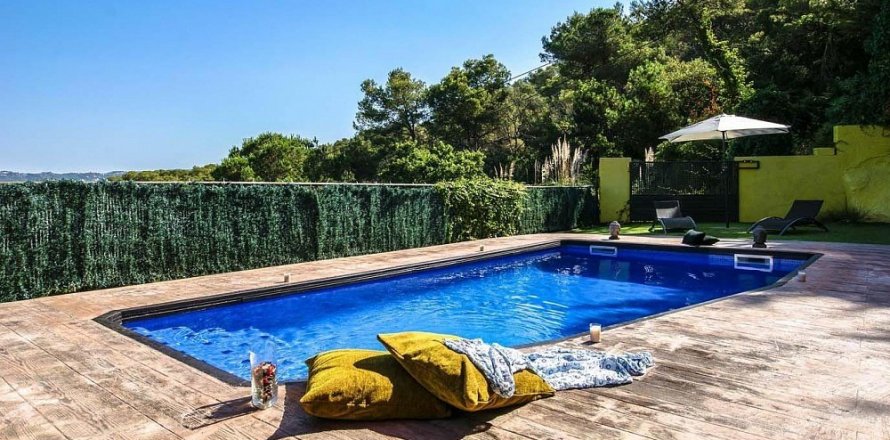 House Blanes, Girona, Spain 4 bedrooms, 170 sq.m. No. 22475