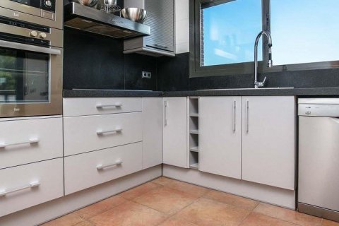 House for sale Blanes, Girona, Spain 4 bedrooms, 170 sq.m. No. 22475 - photo 6