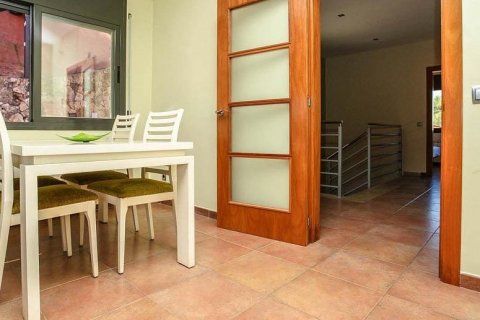 House for sale Blanes, Girona, Spain 4 bedrooms, 170 sq.m. No. 22475 - photo 12