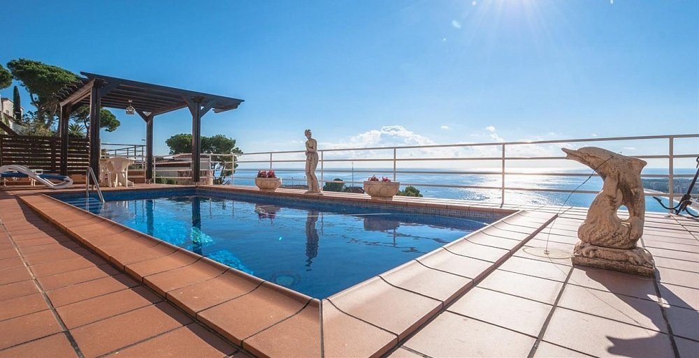 Hus i Blanes, Girona, Spanien 4 sovrum, 150 kvm. Nr. 22493