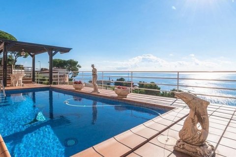 House for sale Blanes, Girona, Spain 4 bedrooms, 150 sq.m. No. 22493 - photo 8