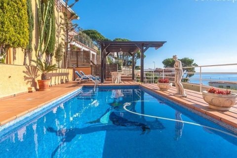 House for sale Blanes, Girona, Spain 4 bedrooms, 150 sq.m. No. 22493 - photo 6