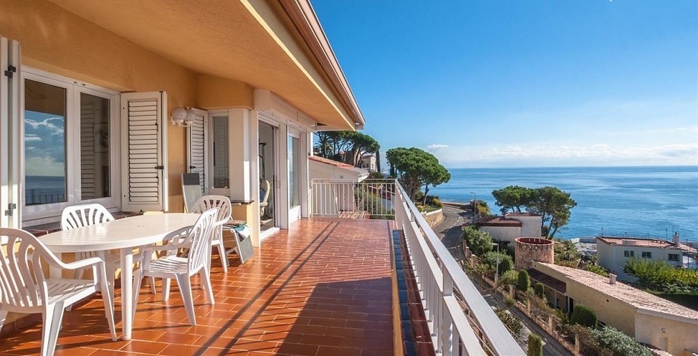 Hus i Blanes, Girona, Spanien 4 sovrum, 150 kvm. Nr. 22493