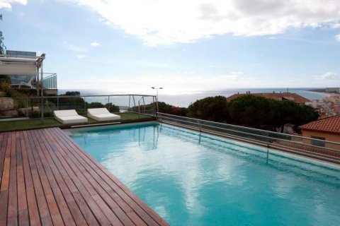 House for sale Blanes, Girona, Spain 5 bedrooms, 450 sq.m. No. 22856 - photo 13