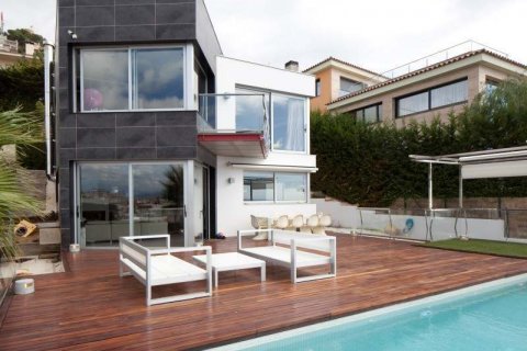 House for sale Blanes, Girona, Spain 5 bedrooms, 450 sq.m. No. 22856 - photo 2