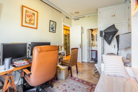 Apartment à vendre Madrid, Espagne, 4 chambres, 240.39 m2 No. 107787 - photo 18