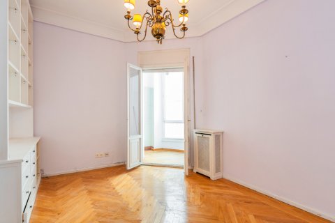 Appartamento in vendita Madrid, Spagna 5 camere da letto, 304 mq. N° 107786 - foto 9