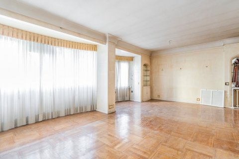 Appartamento in vendita Madrid, Spagna 5 camere da letto, 304 mq. N° 107786 - foto 3
