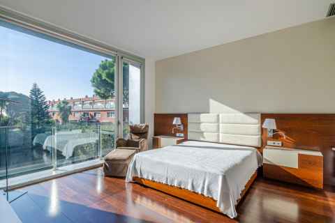 Hus till salu Gava, Barcelona, Spanien 6 sovrum, 450 kvm. Nr. 22988 - foto 9