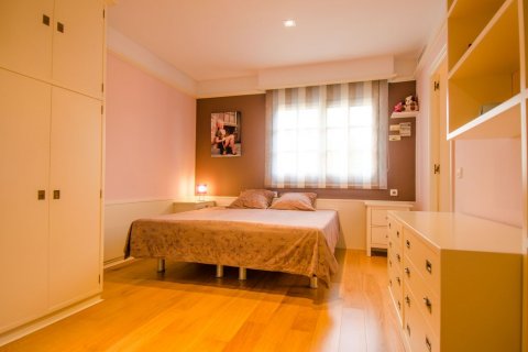 House for sale Castelldefels, Barcelona, Spain 4 bedrooms, 600 sq.m. No. 22838 - photo 13