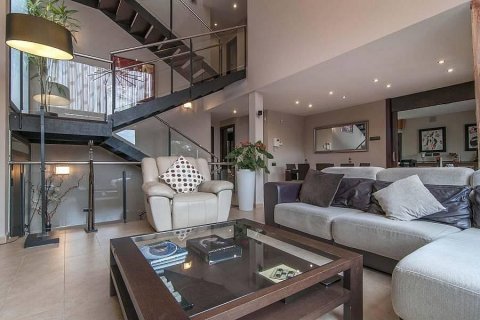 House for sale Castelldefels, Barcelona, Spain 4 bedrooms, 368 sq.m. No. 22995 - photo 6