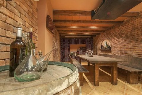 House for sale Castelldefels, Barcelona, Spain 4 bedrooms, 368 sq.m. No. 22995 - photo 19