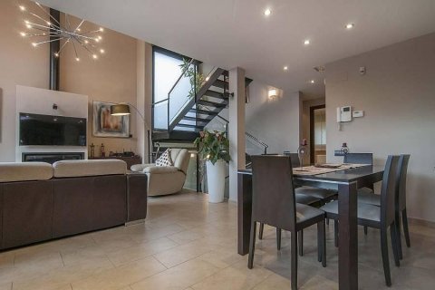 House for sale Castelldefels, Barcelona, Spain 4 bedrooms, 368 sq.m. No. 22995 - photo 4