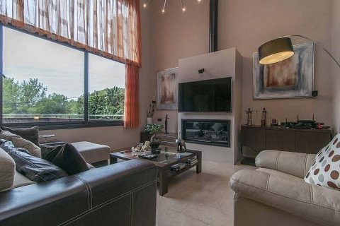 House for sale Castelldefels, Barcelona, Spain 4 bedrooms, 368 sq.m. No. 22995 - photo 3