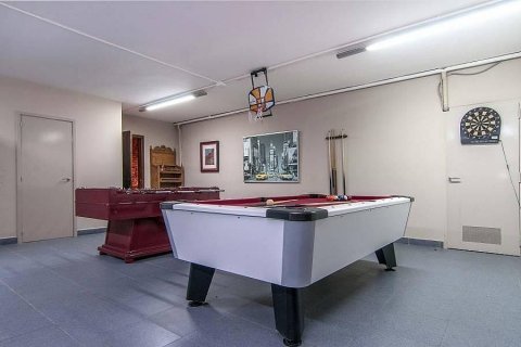 House for sale Castelldefels, Barcelona, Spain 4 bedrooms, 368 sq.m. No. 22995 - photo 17