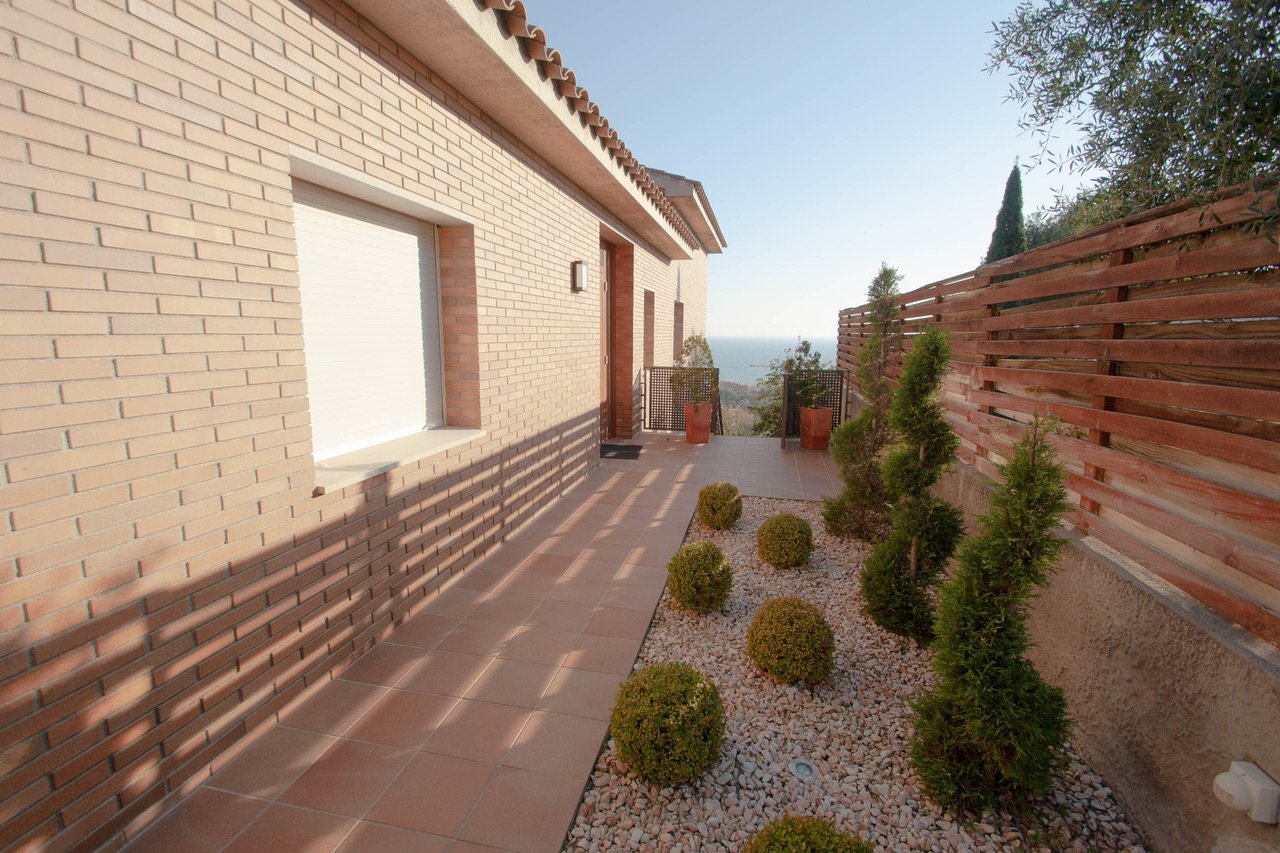 Talo Castelldefels, Barcelona, Espanja 4 makuuhuonetta, 312 m2 No. 22993