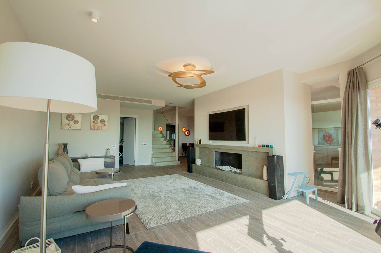 Talo Castelldefels, Barcelona, Espanja 4 makuuhuonetta, 312 m2 No. 22993