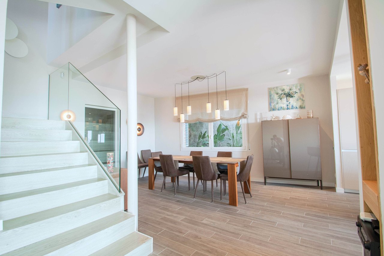 Talo Castelldefels, Barcelona, Espanja 4 makuuhuonetta, 312 m2 No. 22993