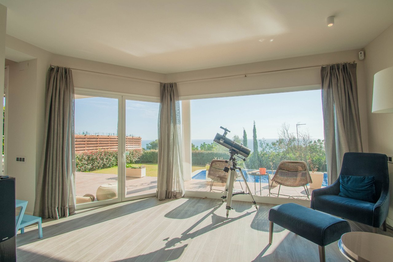 Talo Castelldefels, Barcelona, Espanja 4 makuuhuonetta, 312 m2 No. 22993