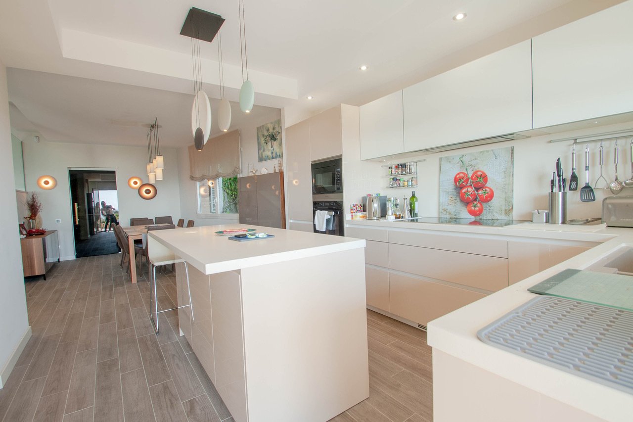 Talo Castelldefels, Barcelona, Espanja 4 makuuhuonetta, 312 m2 No. 22993