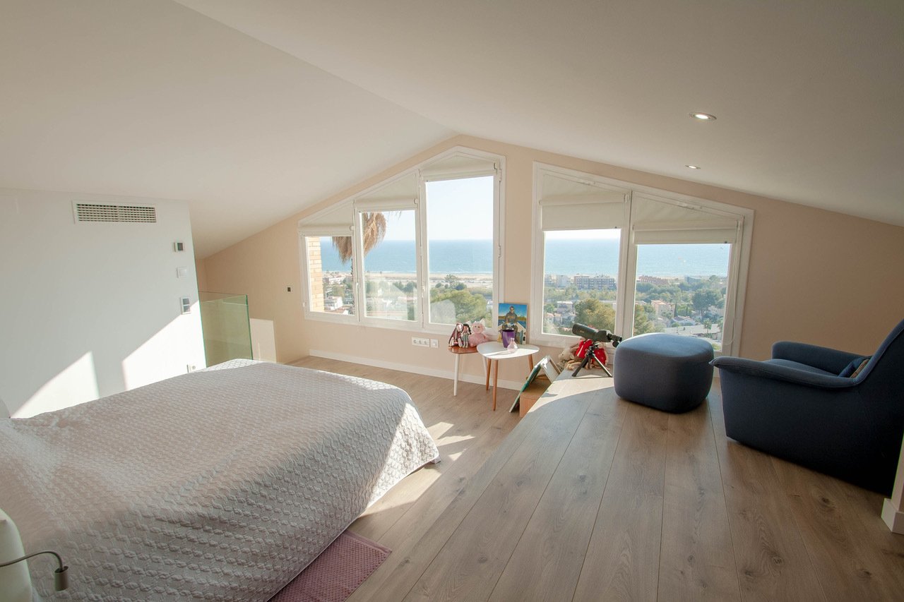 Talo Castelldefels, Barcelona, Espanja 4 makuuhuonetta, 312 m2 No. 22993