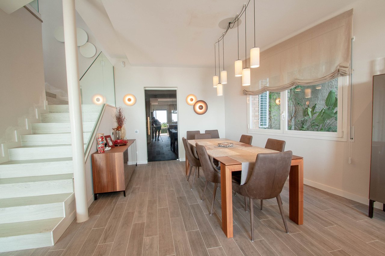Talo Castelldefels, Barcelona, Espanja 4 makuuhuonetta, 312 m2 No. 22993