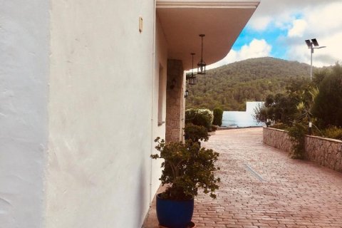 House for sale Canyelles, Girona, Spain 6 bedrooms, 757 sq.m. No. 21589 - photo 13