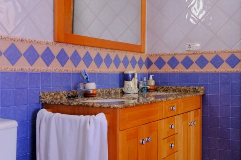 Finca for sale Alicante, Spain 4 bedrooms,  No. 115524 - photo 23