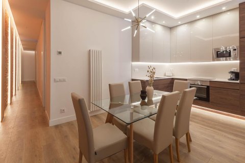 Apartment for sale Madrid, Spain 3 bedrooms, 94 sq.m. No. 87212 - photo 3