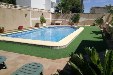 Villa for sale Torrevieja, Alicante, Spain 3 bedrooms, 180 sq.m. No. 84889 - photo 1