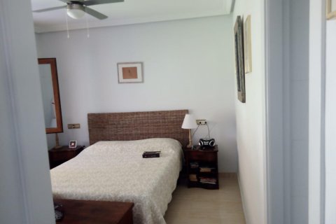 Villa for sale Torrevieja, Alicante, Spain 3 bedrooms, 180 sq.m. No. 84889 - photo 12