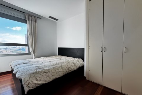 Lägenhet till salu Barcelona, Spanien 2 sovrum, 86 kvm. Nr. 98582 - foto 6