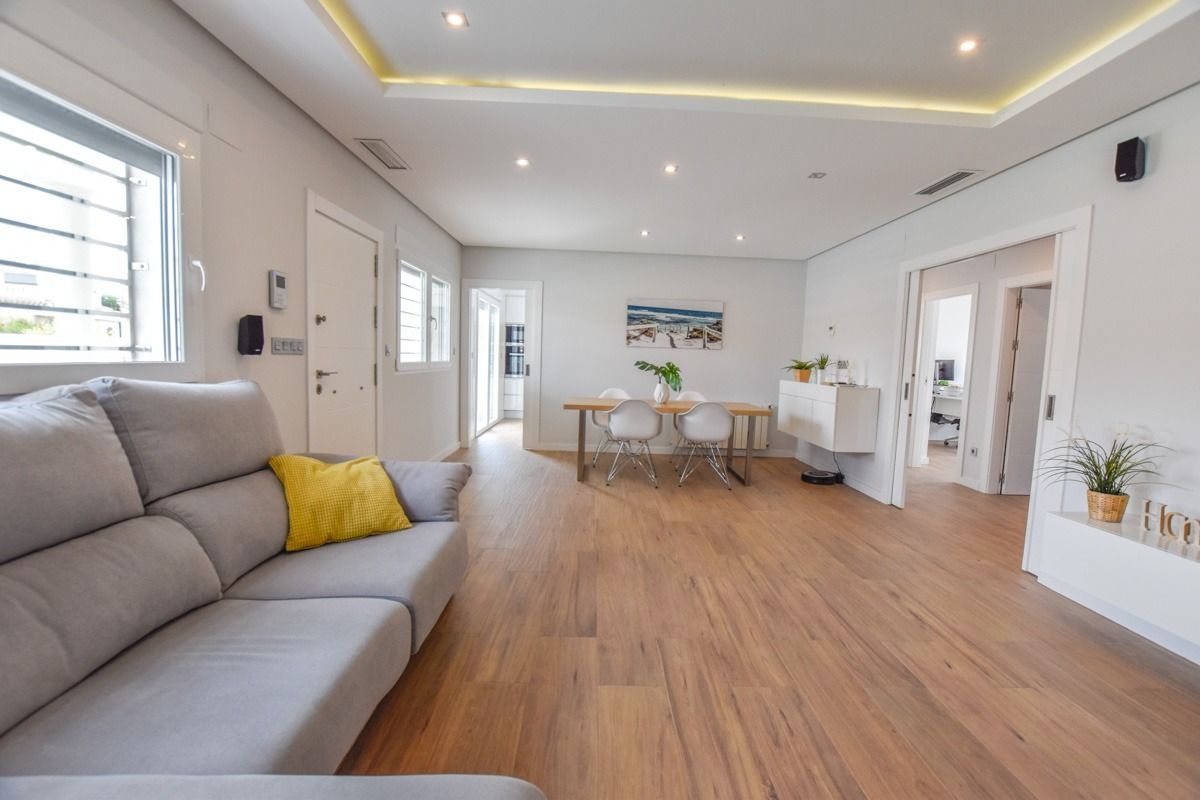 Hus i Santa Pola, Alicante, Spanien 4 sovrum, 365 kvm. Nr. 95649