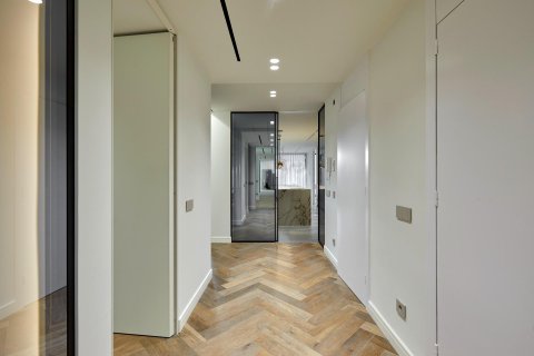 Apartment for sale Barcelona, Spain 3 bedrooms, 250 sq.m. No. 102453 - photo 25