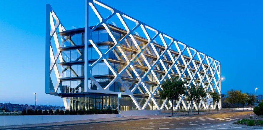 Commercial property in Sant Just Desvern, Barcelona, Spain 2205 sq.m. No. 82545
