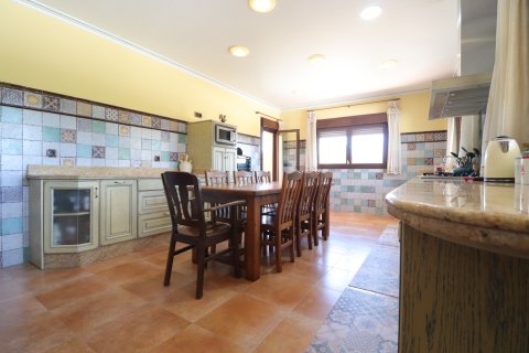 Finca for sale Cox, Alicante, Spain 6 bedrooms, 514 sq.m. No. 117739 - photo 7