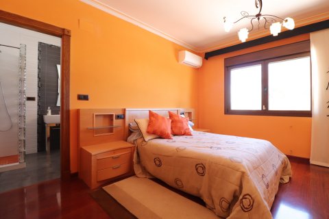 Finca for sale Cox, Alicante, Spain 6 bedrooms, 514 sq.m. No. 117739 - photo 24